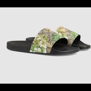 Women’s Gucci floral slides